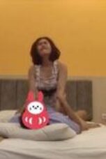 Nonton film Sampai Di Bikin Kejang Kejang Gitu sub indo