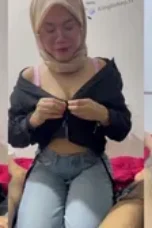 Nonton film Bu Guru Jilbab Syumilde Kena Doggy sub indo
